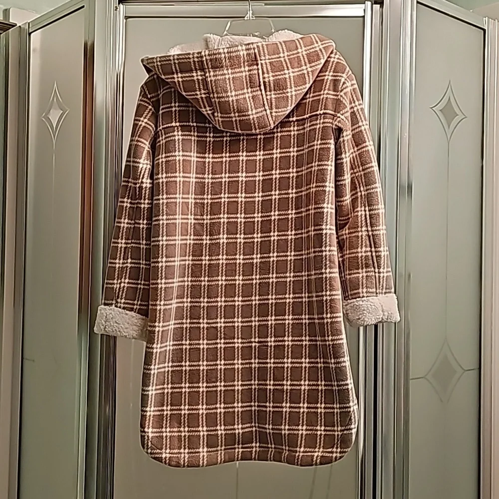 Centigrade Bonded Sherpa Lined Plaid Jacket. Brand new. Never worn. - Picture 11 of 13